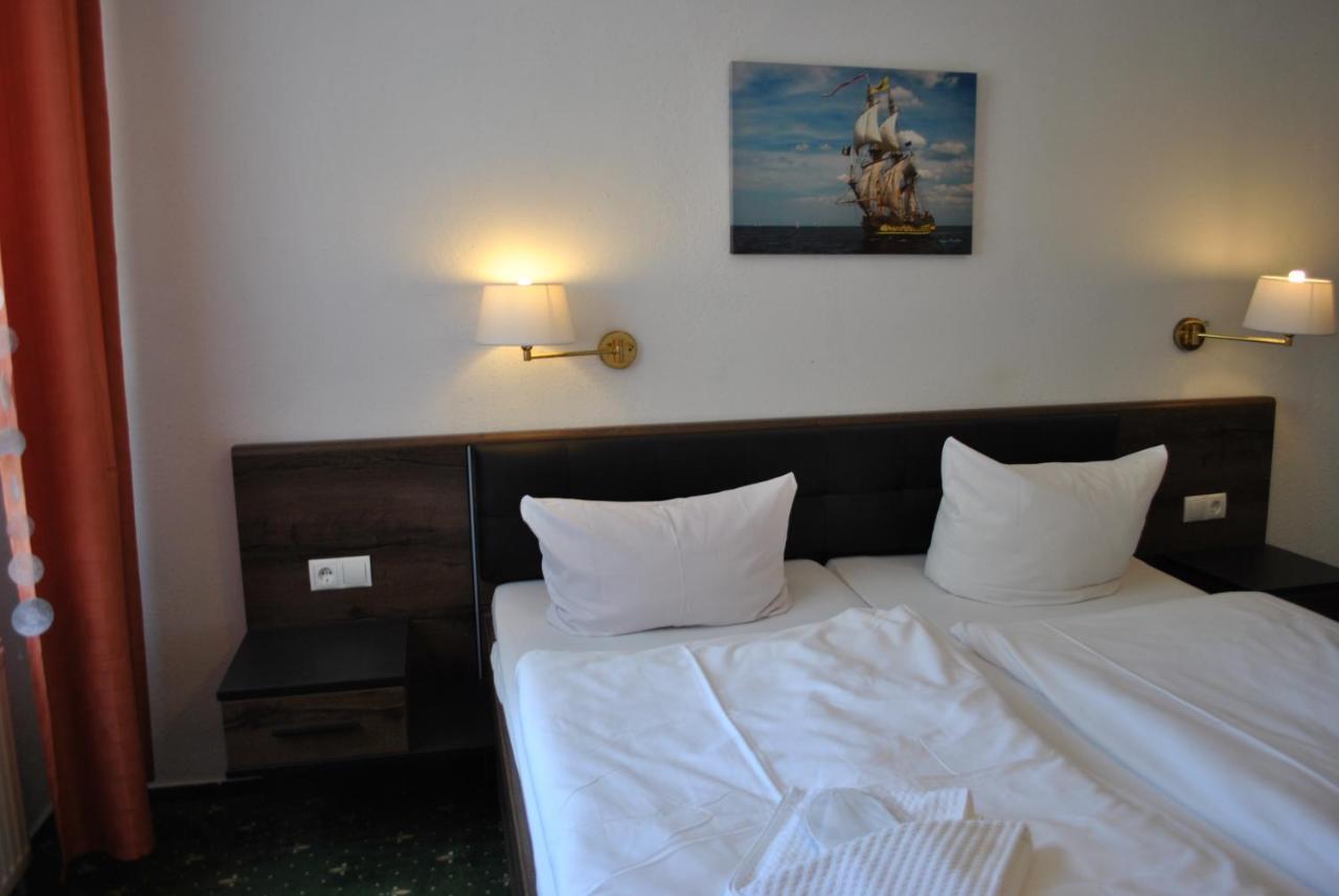 Strand-Hotel Лобе Екстериор снимка